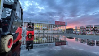 Sonnenuntergang auf der World of Material Handling 2022