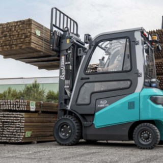 Baoli Gabelstapler beim verladen 