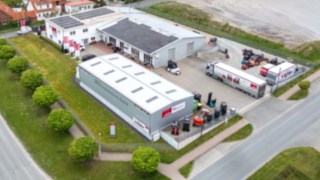 Luftaufnahme vom Betriebsgelände Ost nach West